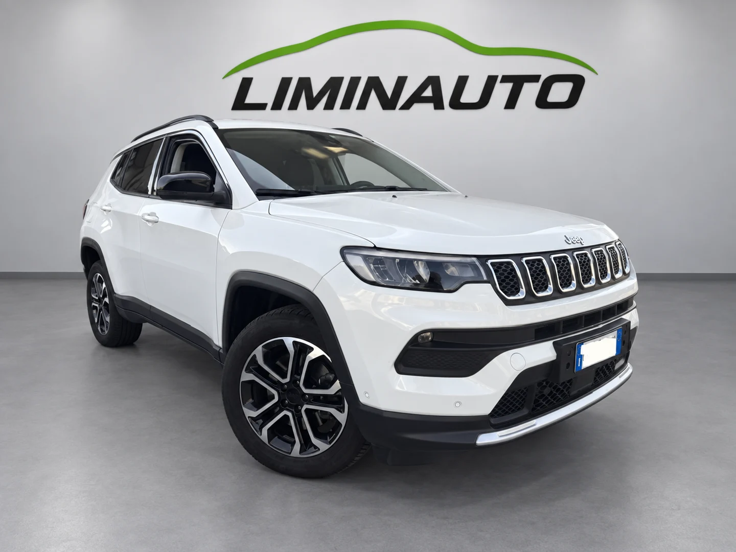 Jeep Compass, foto 1 di 15