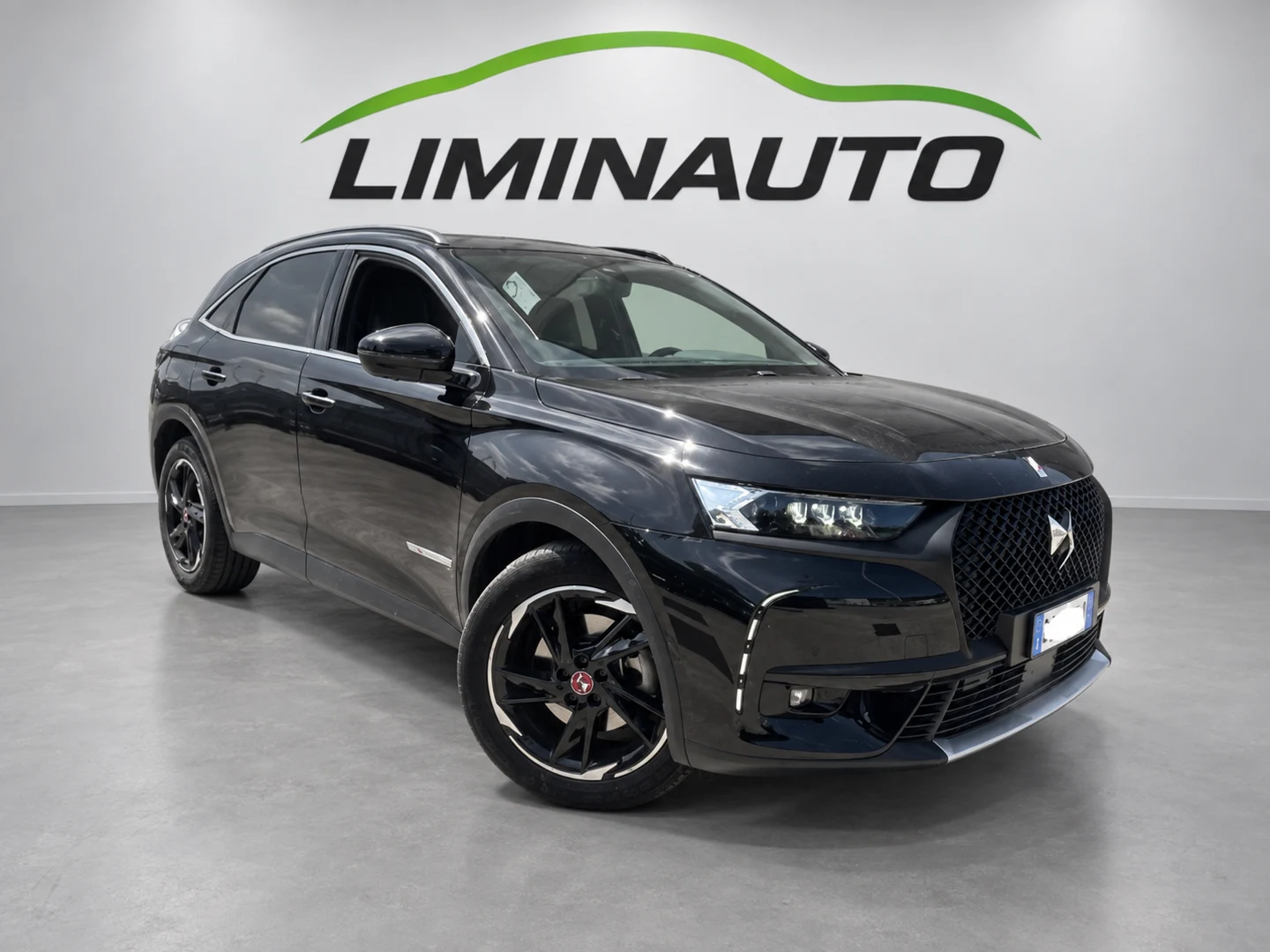 DS Automobiles DS 7 Crossback, foto 1 di 17