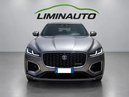Jaguar F-Pace usata a Bellusco — ambientazione studio